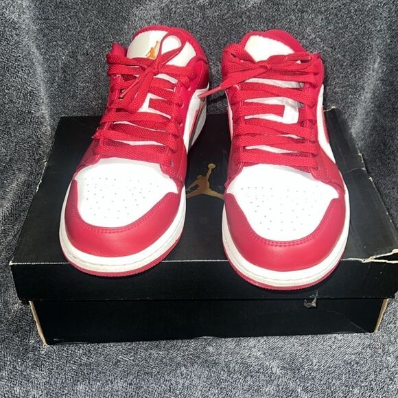 Jordan 1 “Cardinal Red” 553558-607 main image 6